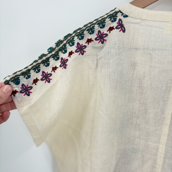 Natural Life Cropped Embroidered Cotton Top Large New - Picture 4 of 7